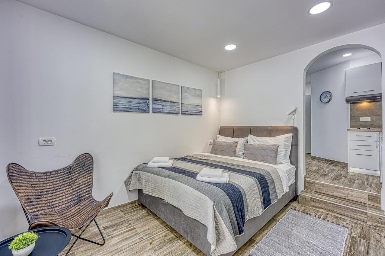 Apartments Claudio Пореч Экстерьер фото