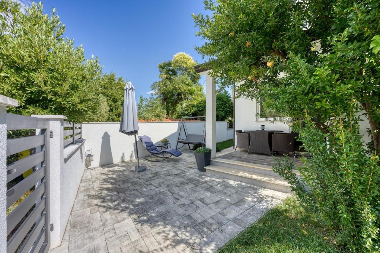 Apartments Claudio Пореч Экстерьер фото