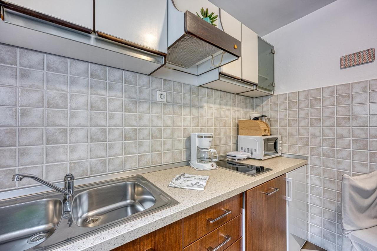 Apartments Claudio Пореч Экстерьер фото