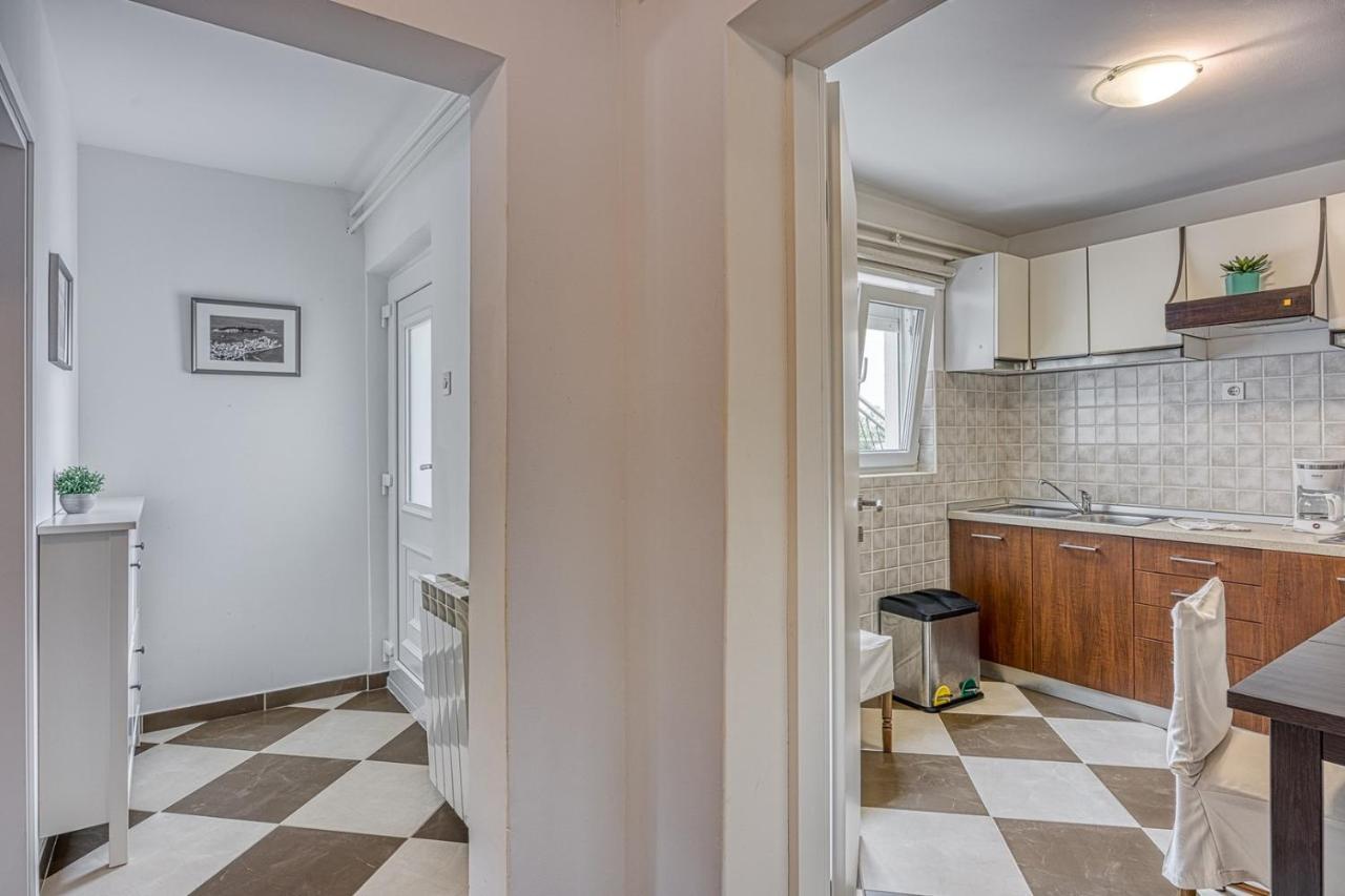 Apartments Claudio Пореч Экстерьер фото