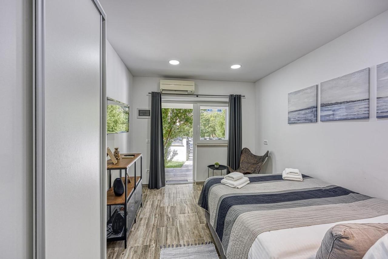 Apartments Claudio Пореч Экстерьер фото